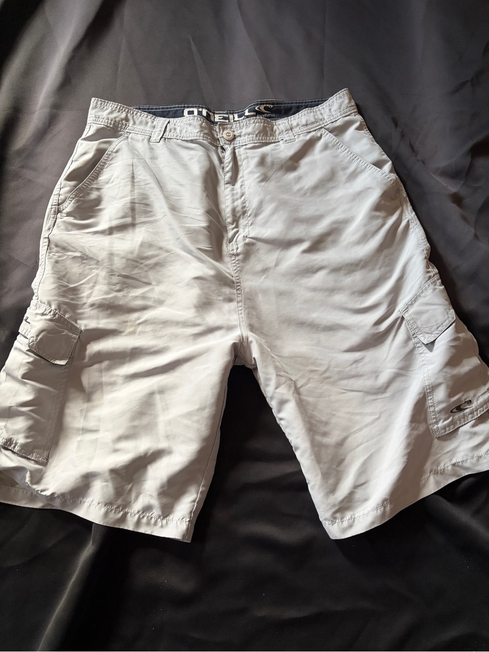 O'Neill Men's Light Gray Cargo Shorts - Practical Pocket Design